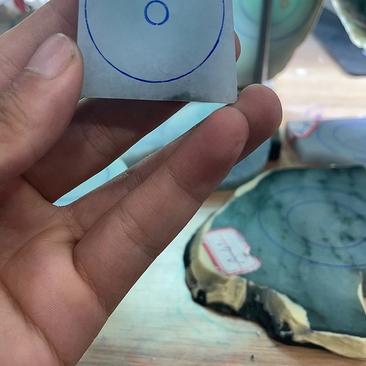明***江翡翠手镯未镶嵌天然翡翠材料