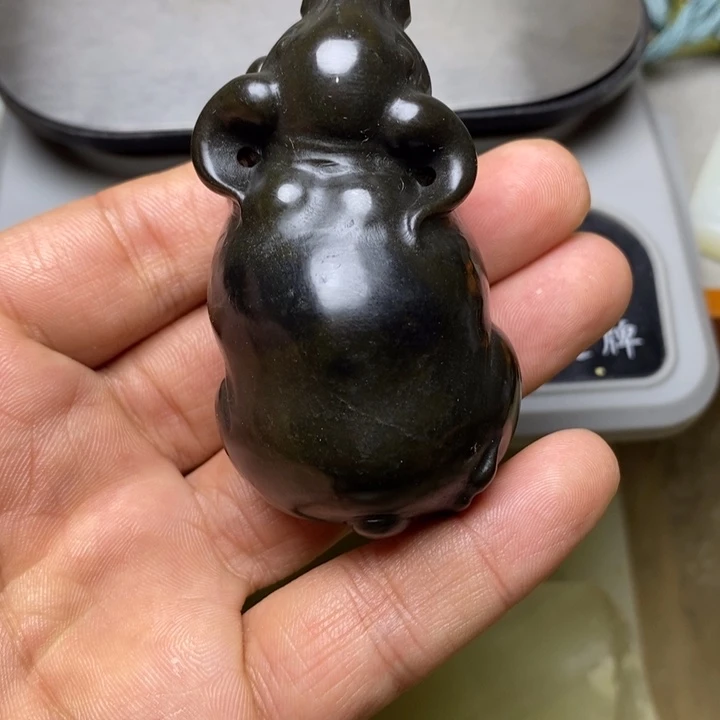 和田玉未镶嵌挂件牛手把件