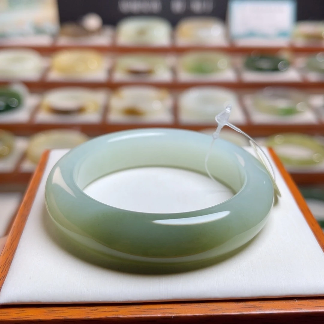 【闪购商品】未镶嵌手镯和田玉泡*