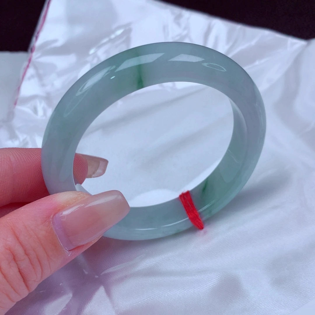 翡翠未镶嵌手镯手镯