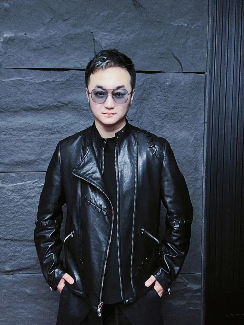 男装皮衣蟒皮纹休闲高端男士春秋时尚真皮加绒修身秋冬立领男士