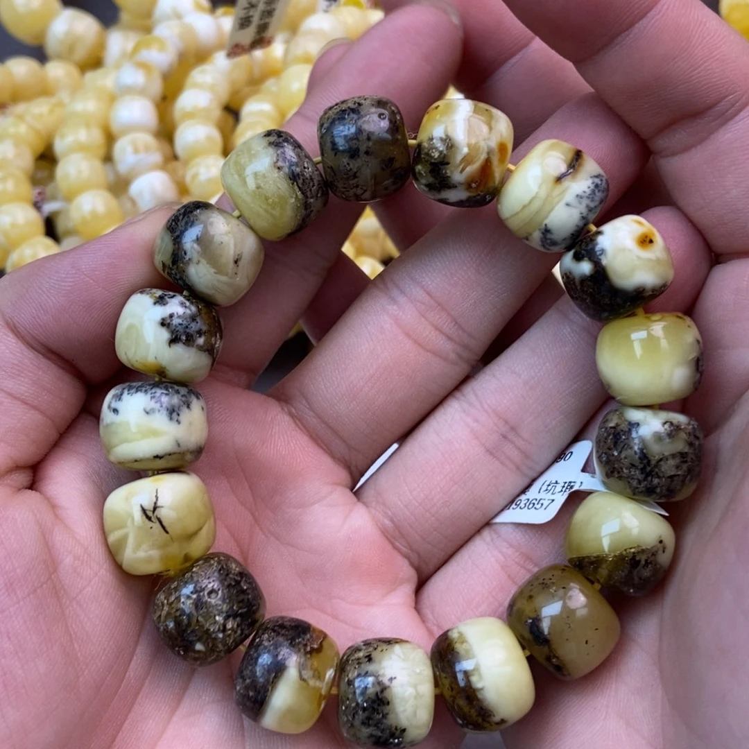 未镶嵌琥珀珠宝奇石1