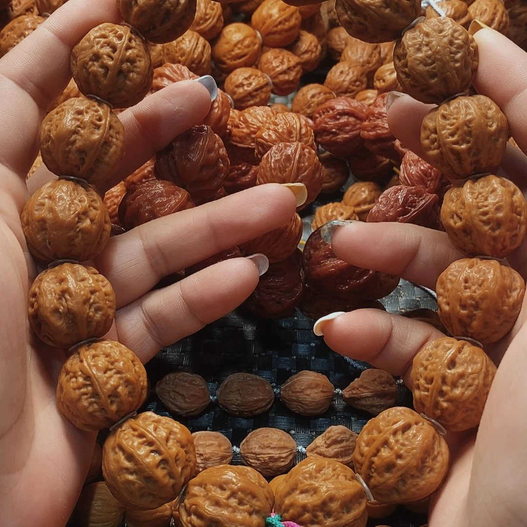 文玩核桃吊坠粗筋