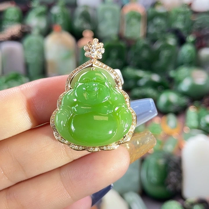 和田玉18K金镶嵌挂件