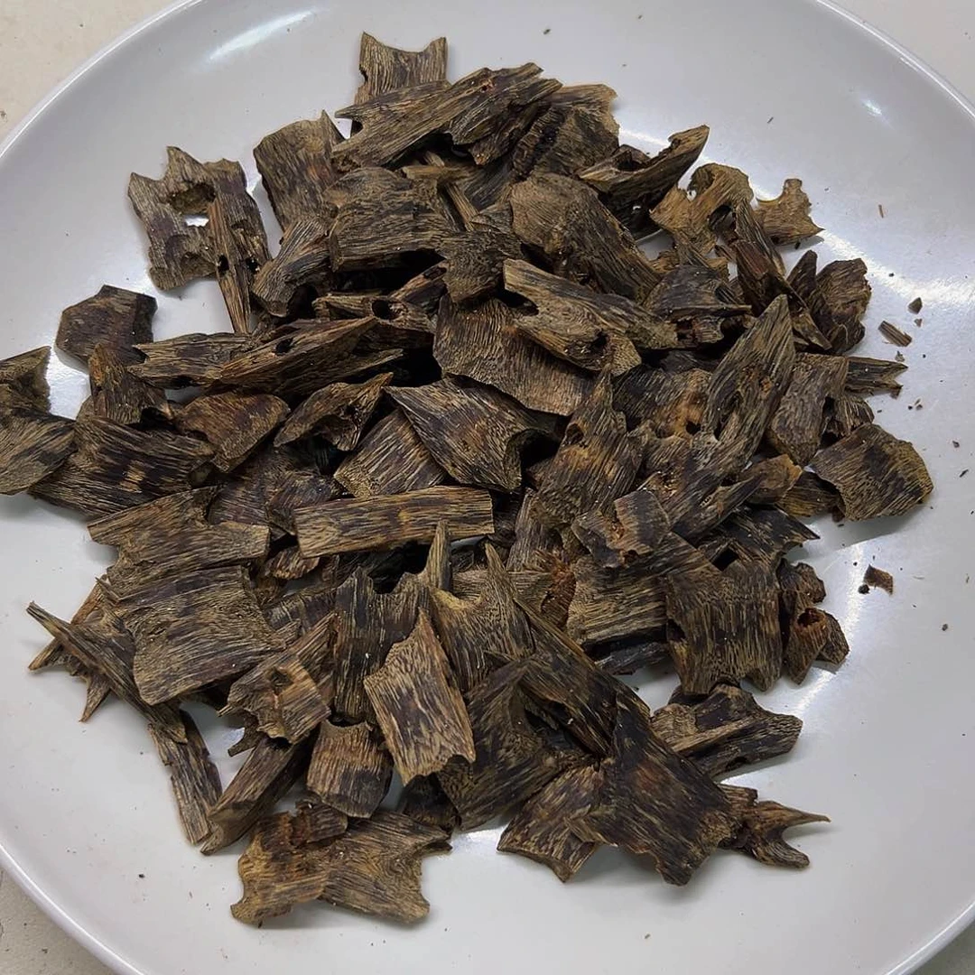 沉香沉香碎屑星*三陆河高油块料30克