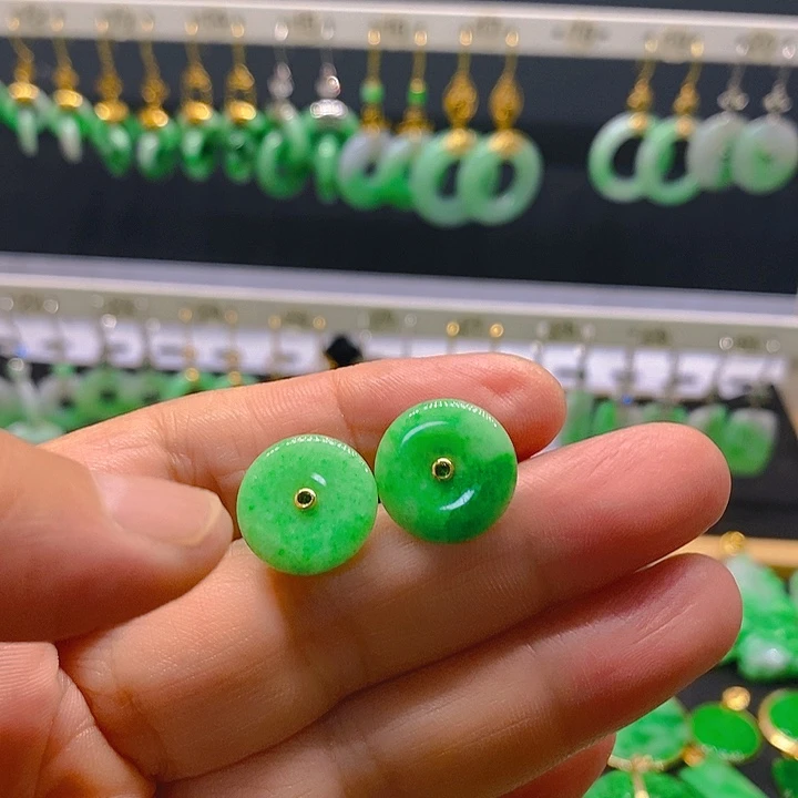 翡翠18K金镶嵌耳饰耳坠