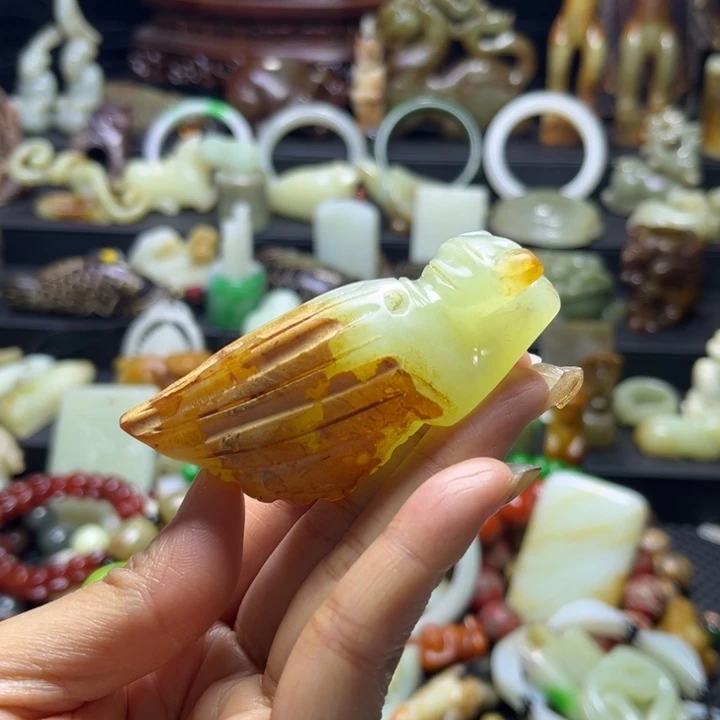 岫岩河磨玉（透闪石质玉）未镶嵌颈饰