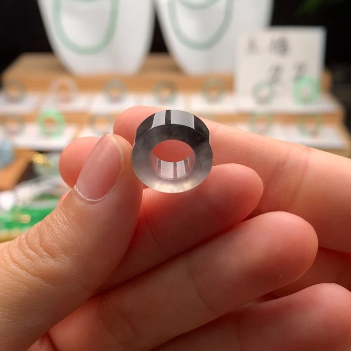 颈饰未镶嵌翡翠天然缅甸A货翡翠