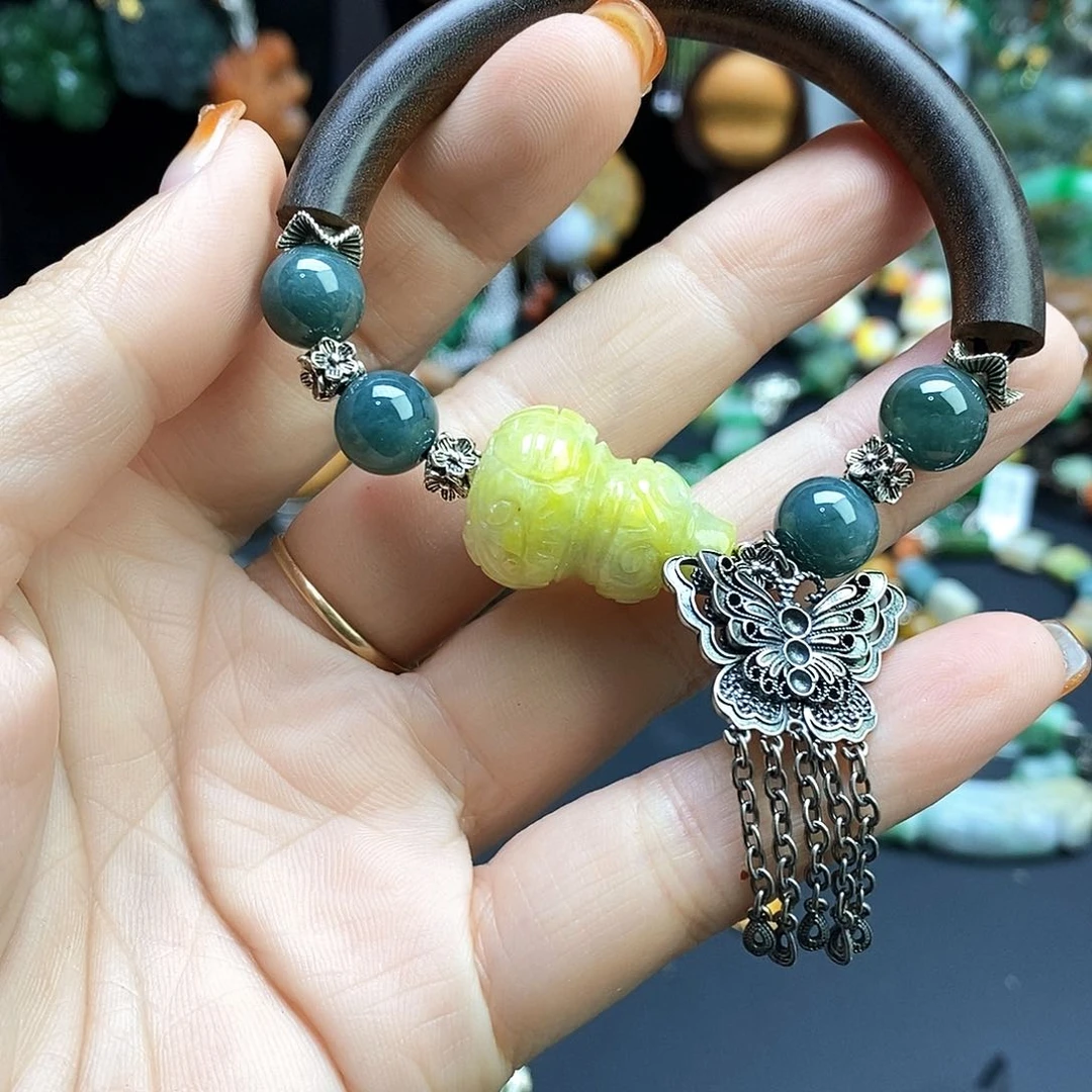 未镶嵌手链翡翠半镯