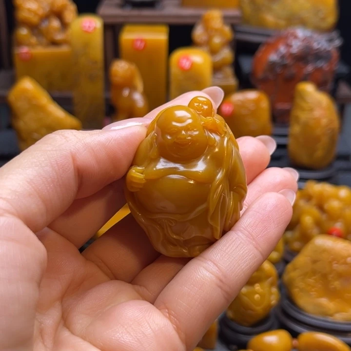 寿山石活***的1472536966