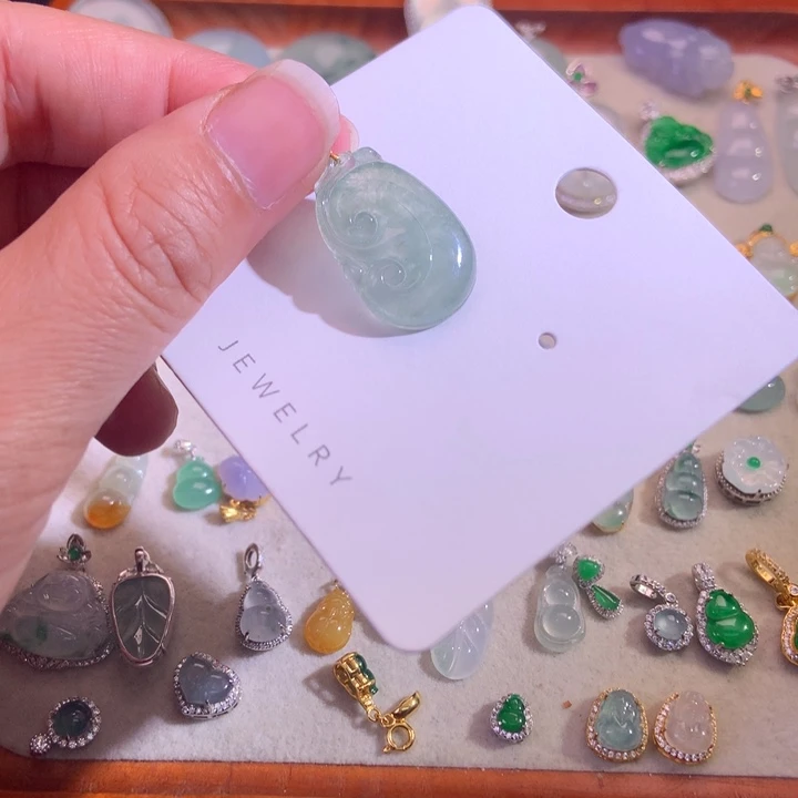 翡翠未镶嵌颈饰11112222