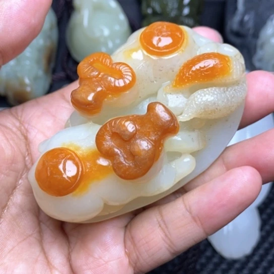 颈饰未镶嵌和田玉