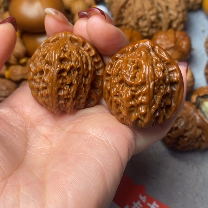 吊坠文玩核桃白狮