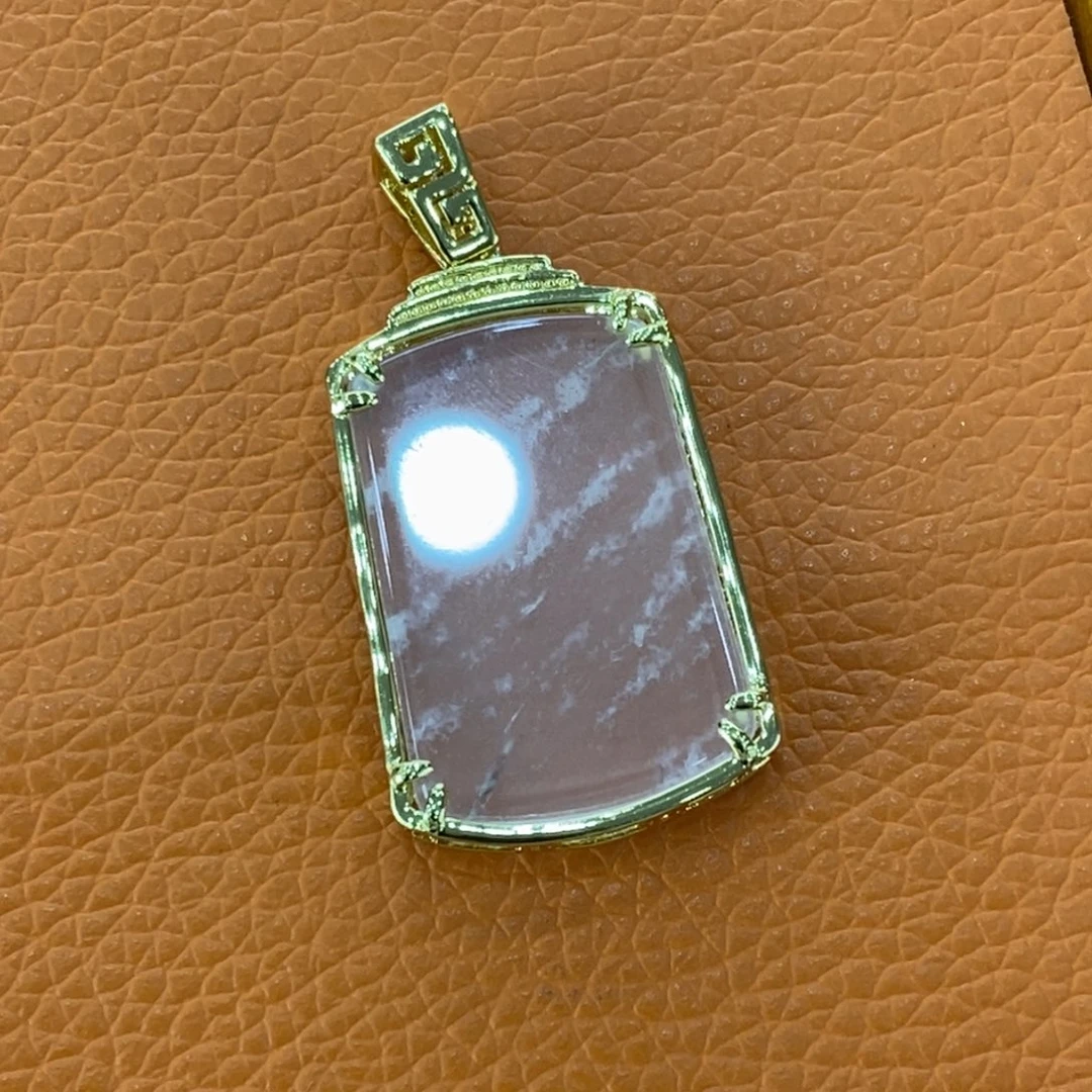 石英质玉吊坠(不含链)合金