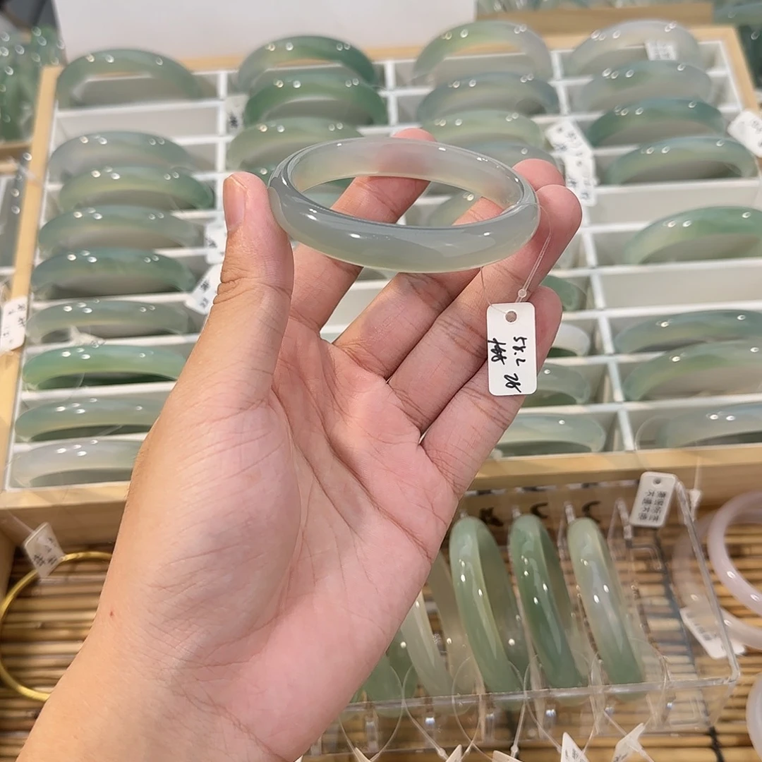 玛瑙/玉髓未镶嵌手镯圈口58.2