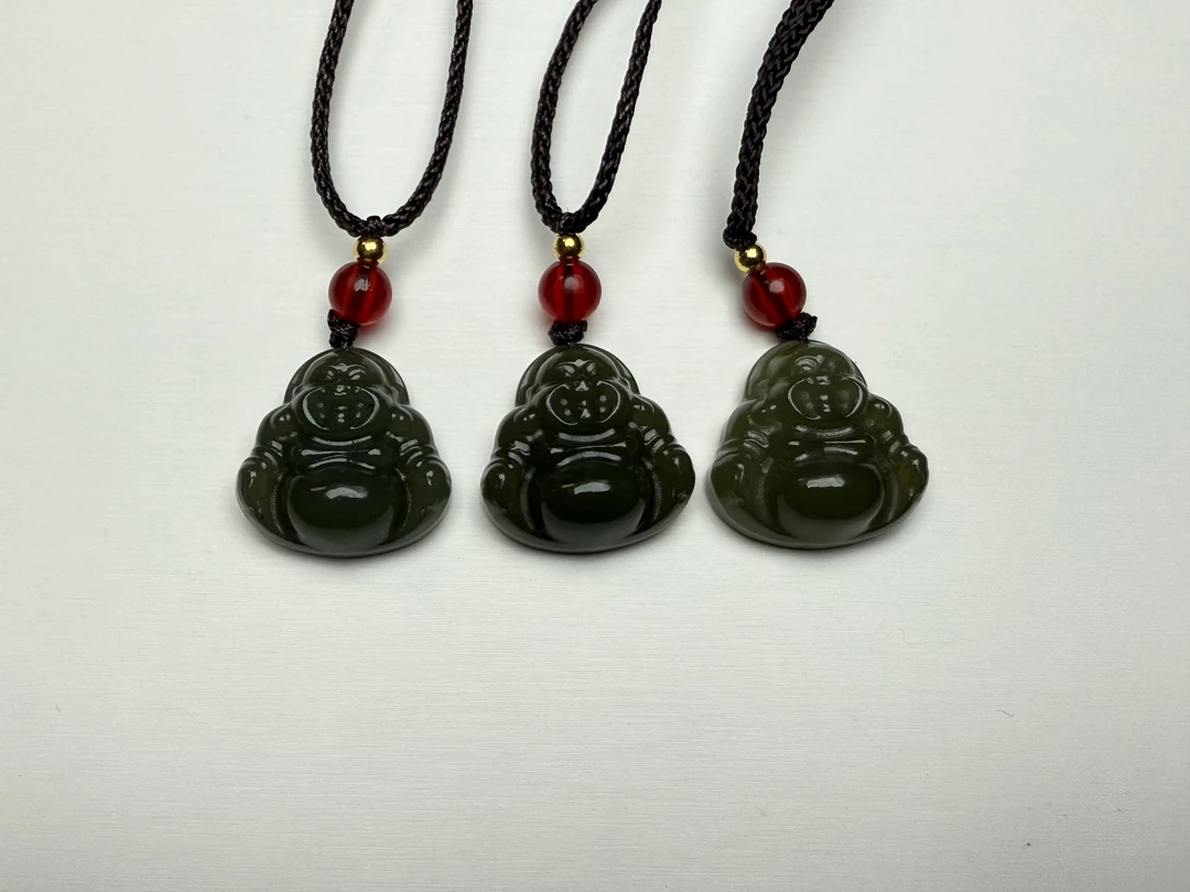 山山珠宝-和田玉佛公吊坠多样性发一件