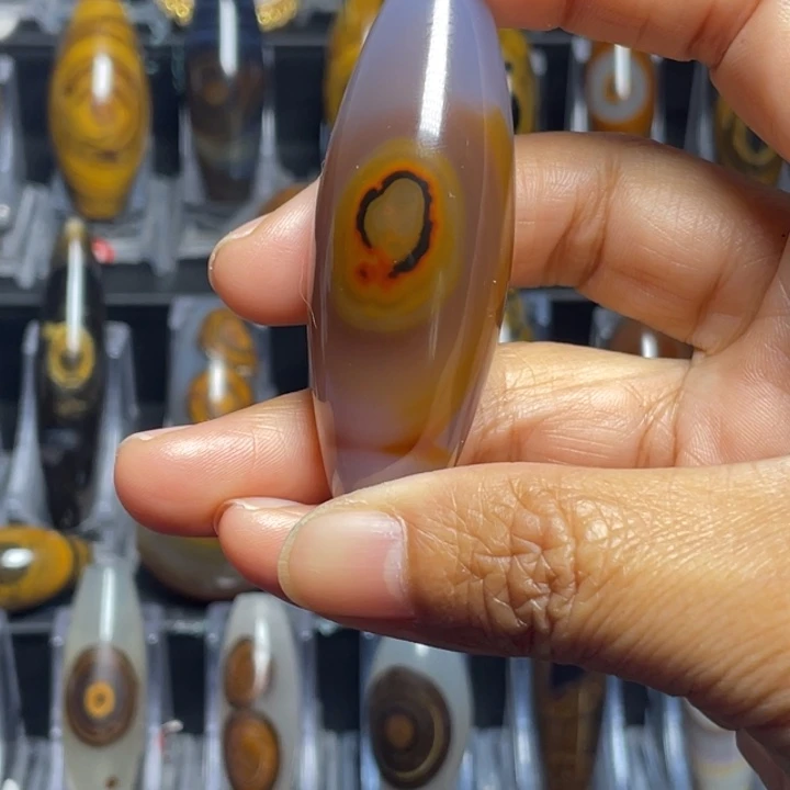 玛瑙/玉髓未镶嵌颈饰