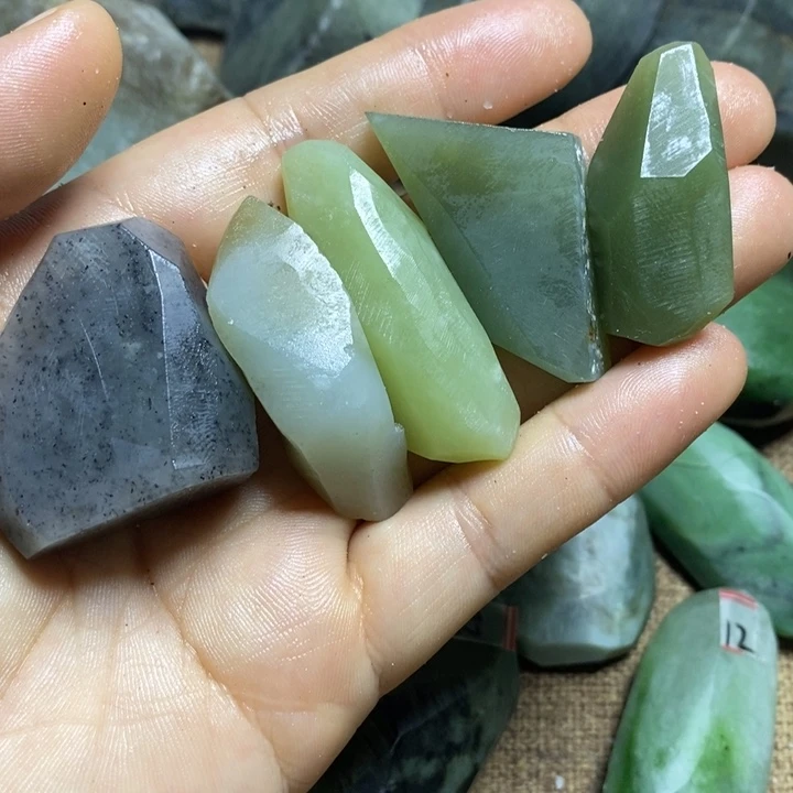 和田玉（糖玉）未镶嵌挂件