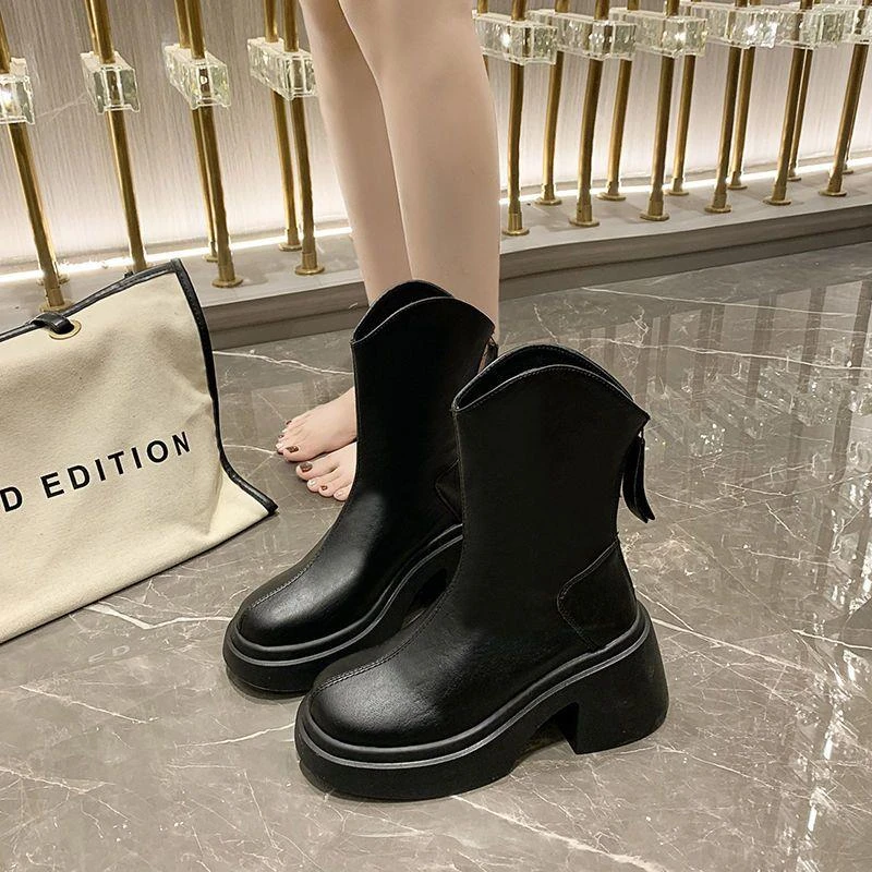 厚底粗跟短靴女马丁靴秋冬新款韩版百搭卡其色高跟圆头中筒靴