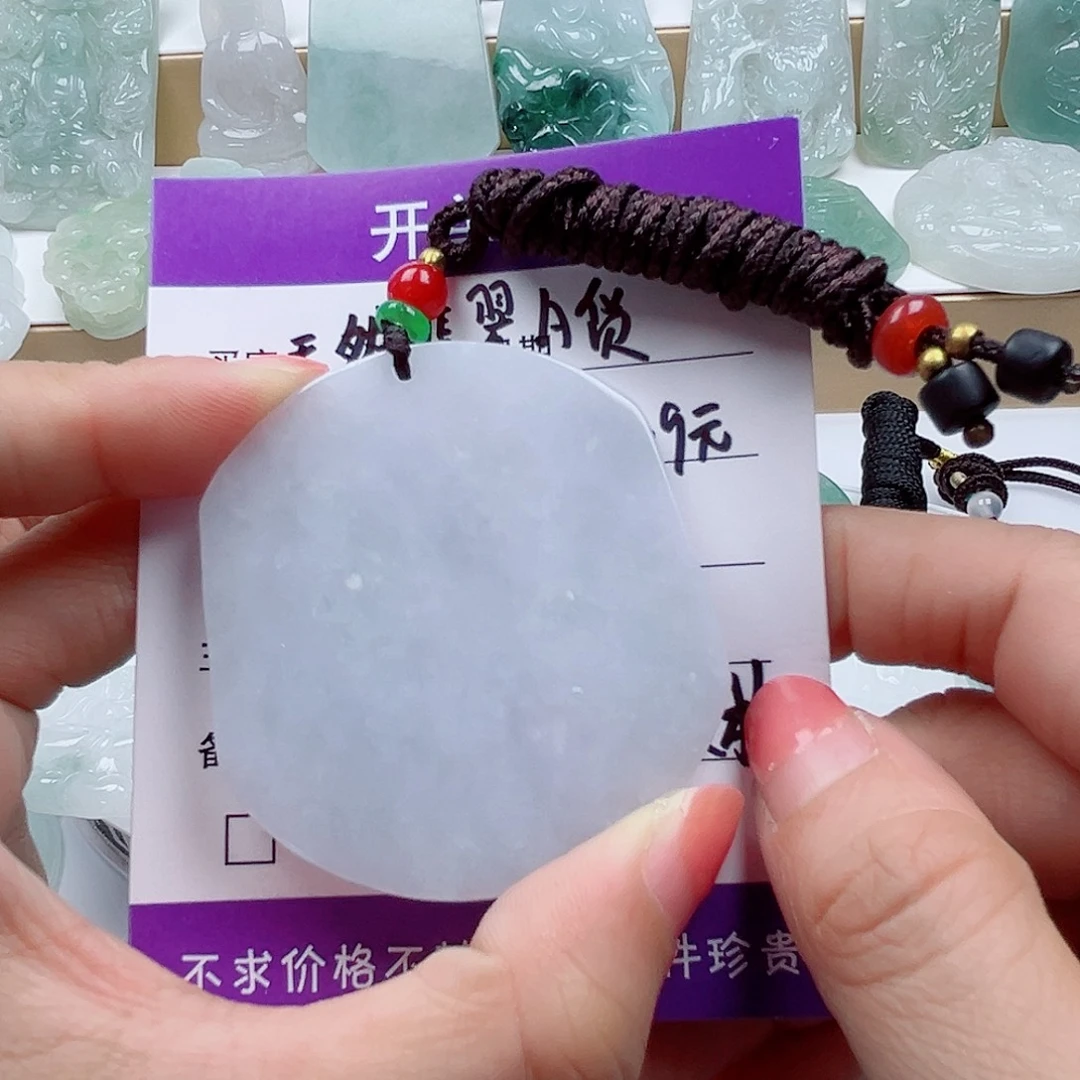 翡翠未镶嵌颈饰