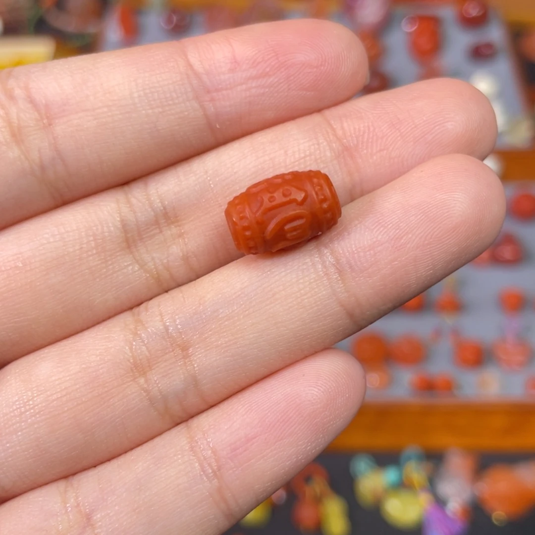 南红玛瑙未镶嵌六字真言桶珠卡8.7