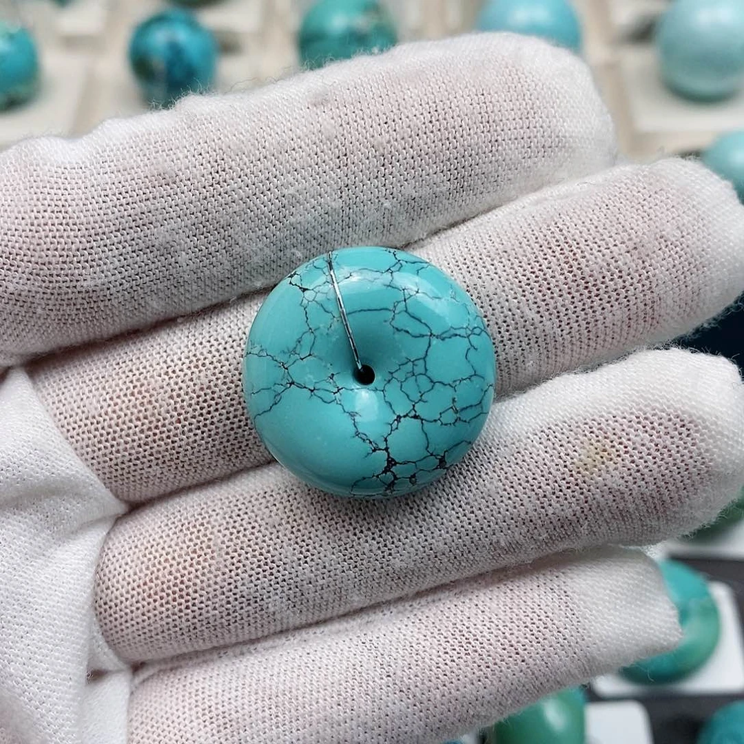 绿松石配饰未镶嵌