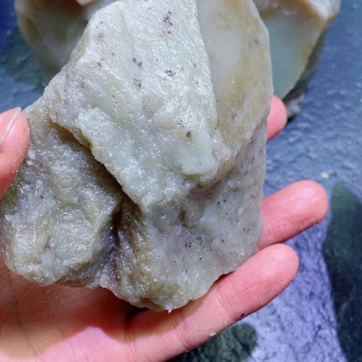 和田玉未镶嵌珠宝半成品