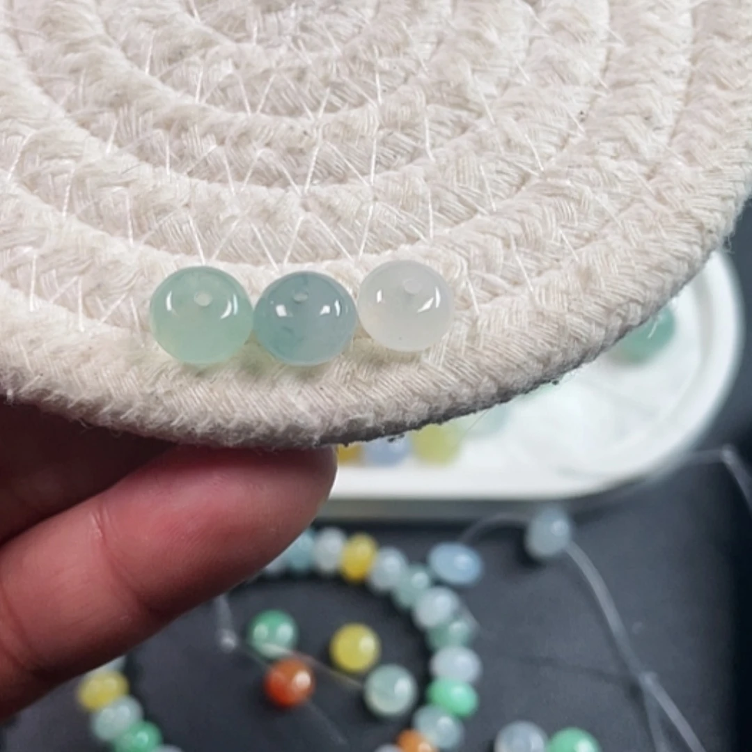 【闪购商品】定制翡翠未镶嵌小**?，