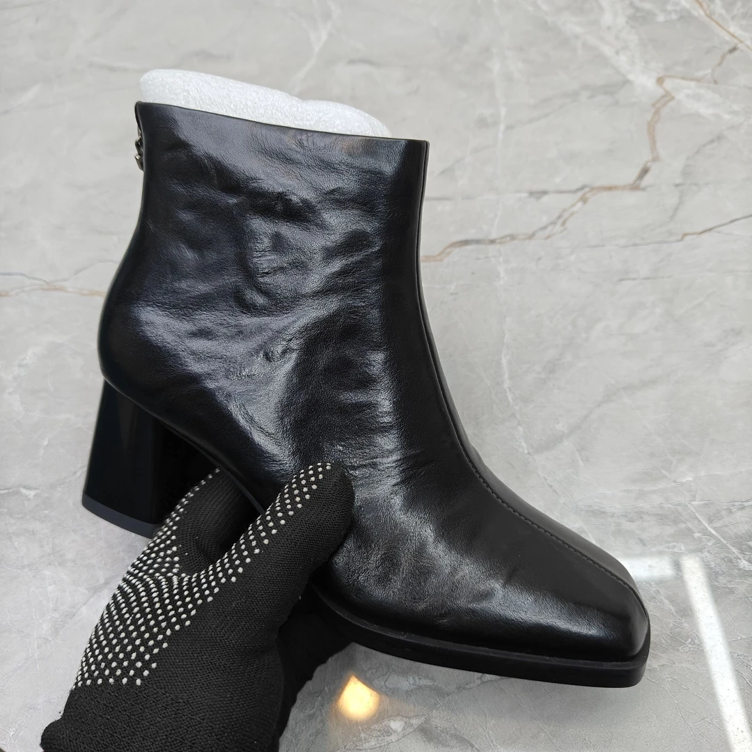 c  f(孤品)  37/38码粗跟女靴(牛皮)320411689