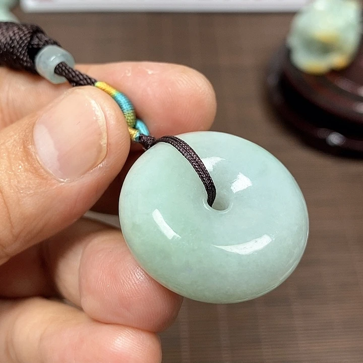 颈饰未镶嵌翡翠天然翡翠玉A货配证书
