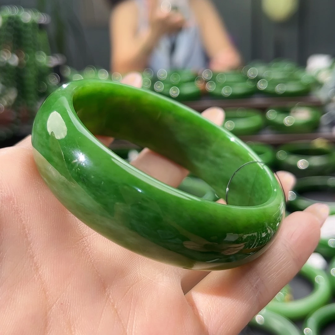 未镶嵌手镯和田玉（碧玉）