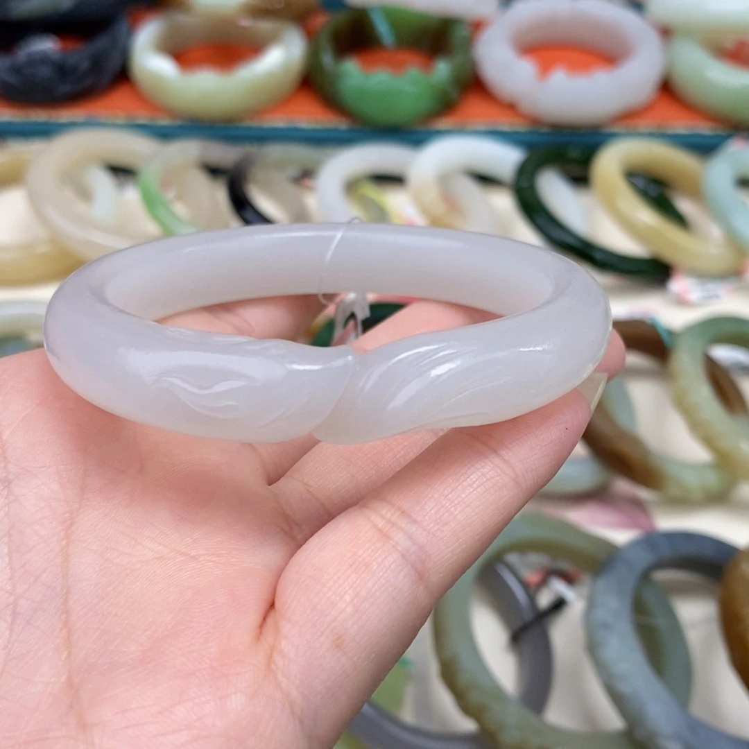 未镶嵌手镯和田玉59.6