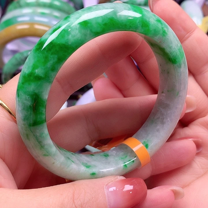 R***s翡翠未镶嵌手镯翡翠手镯