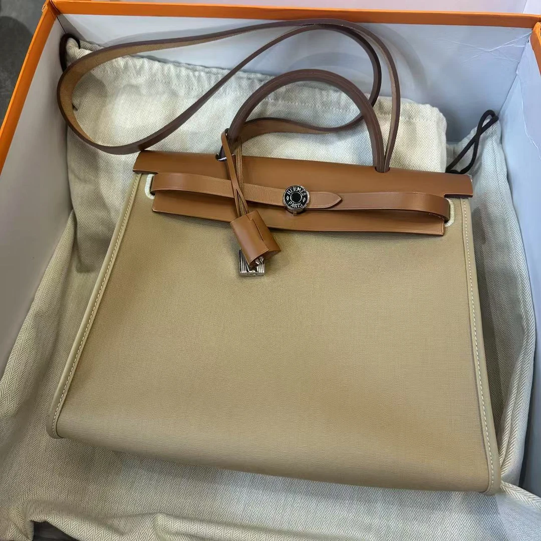 99新 Hermes/爱马仕 飞小雨Fisoy/ HERBAG31棕色