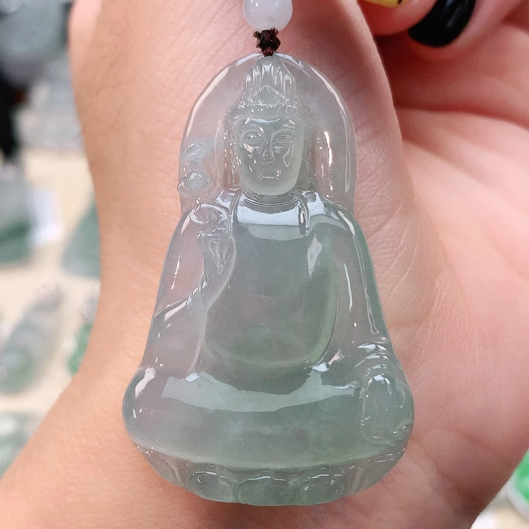翡翠未镶嵌颈饰观音