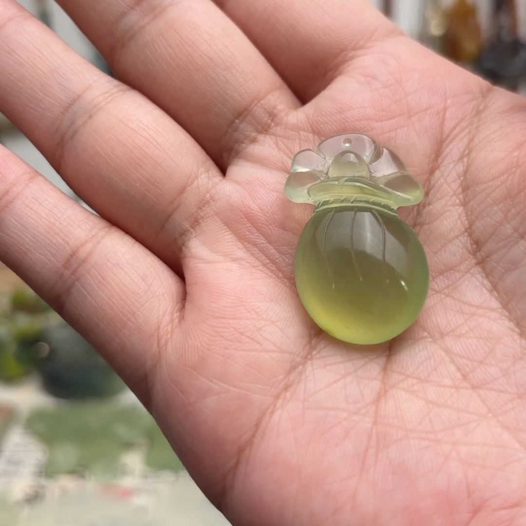 ****尚蛇纹石玉合金颈饰