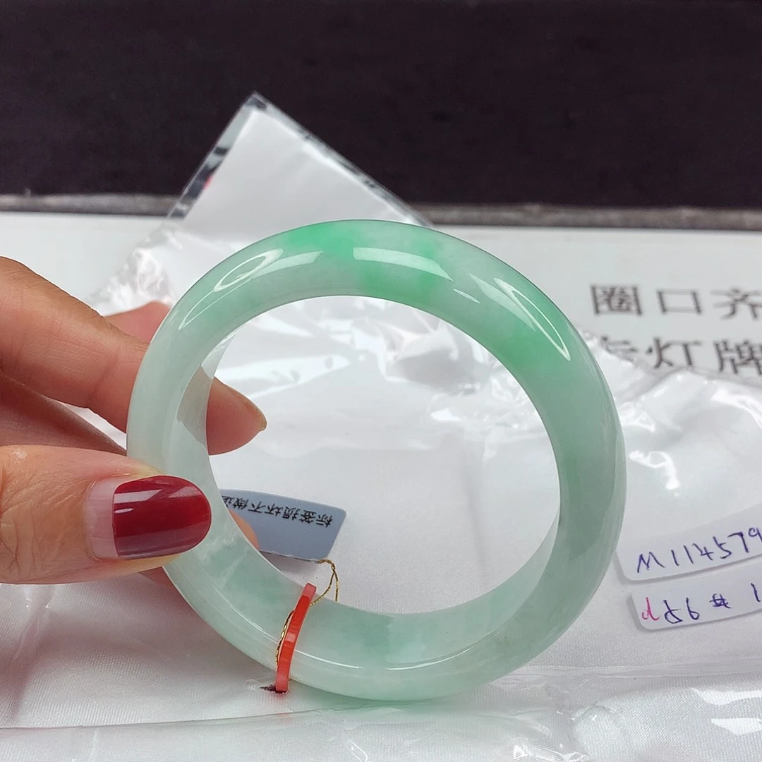 翡翠手镯未镶嵌56圈4579