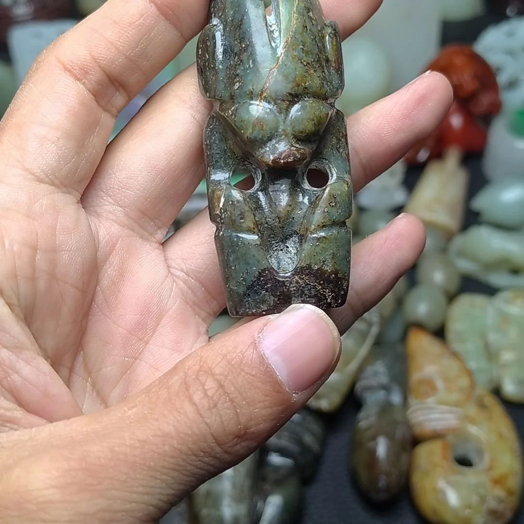 和田玉（糖玉）未镶嵌颈饰