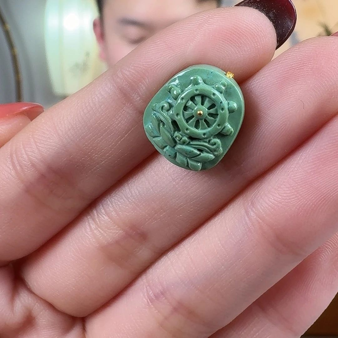 绿松石未镶嵌挂件