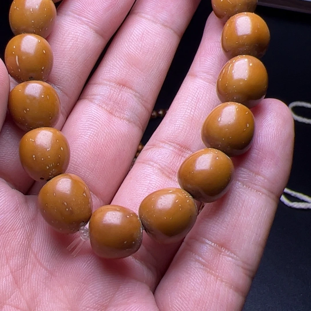 张***拓猴头核桃吊坠卡路里