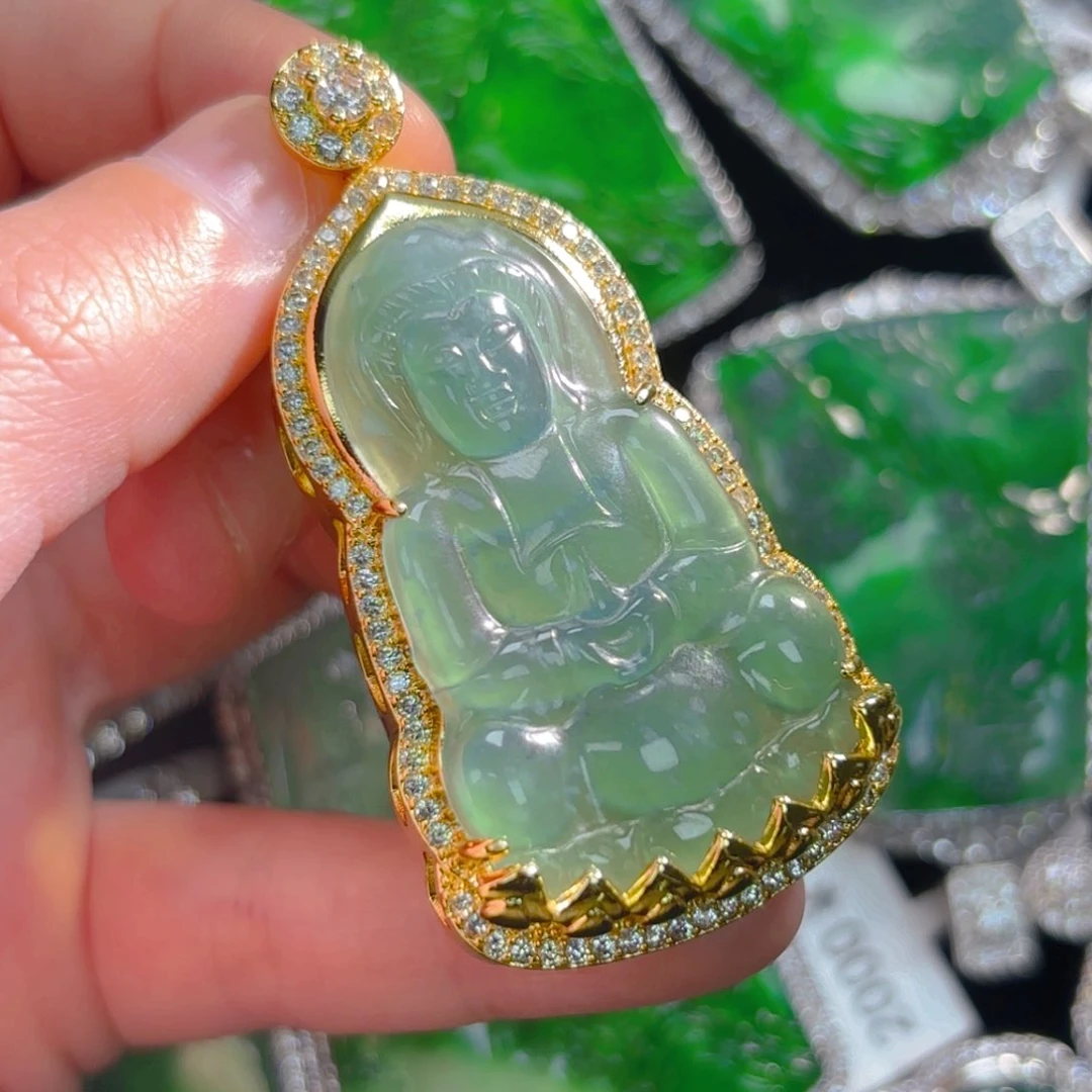 翡翠颈饰未镶嵌观音