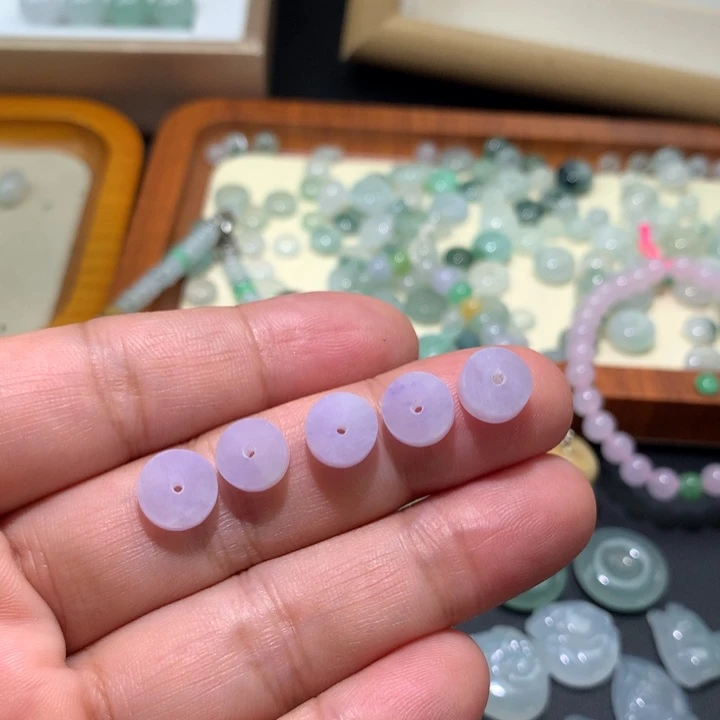 颈饰未镶嵌翡翠天然A货翡翠（多样性发其一）