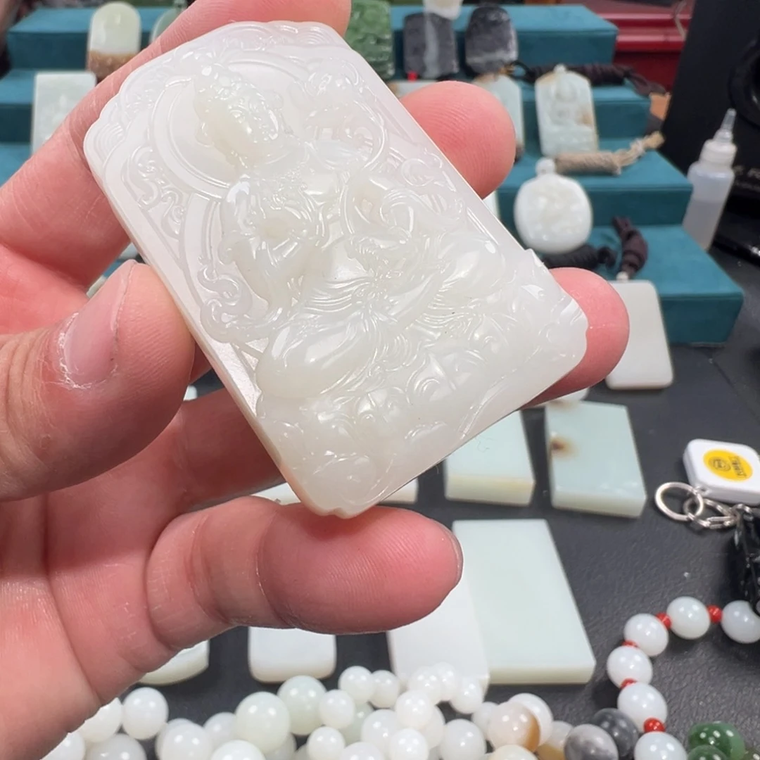 定制和田玉挂件未镶嵌