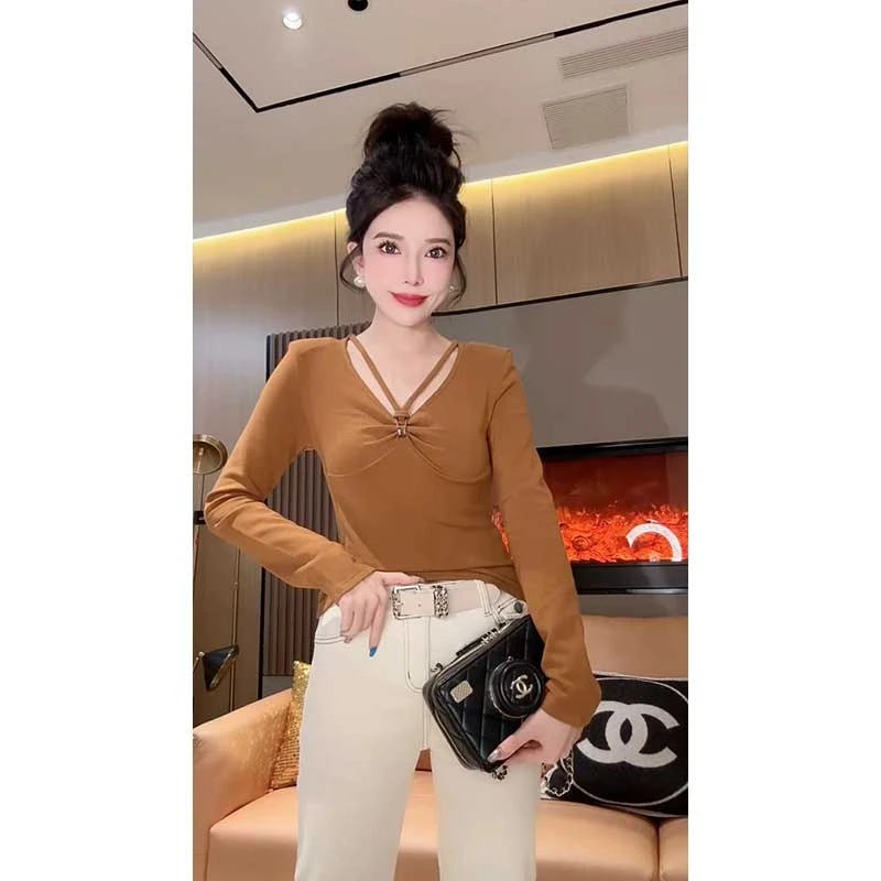 欧货冬季新款加绒纯欲风修身V领长袖t袖常规款洋气内搭打底衫女