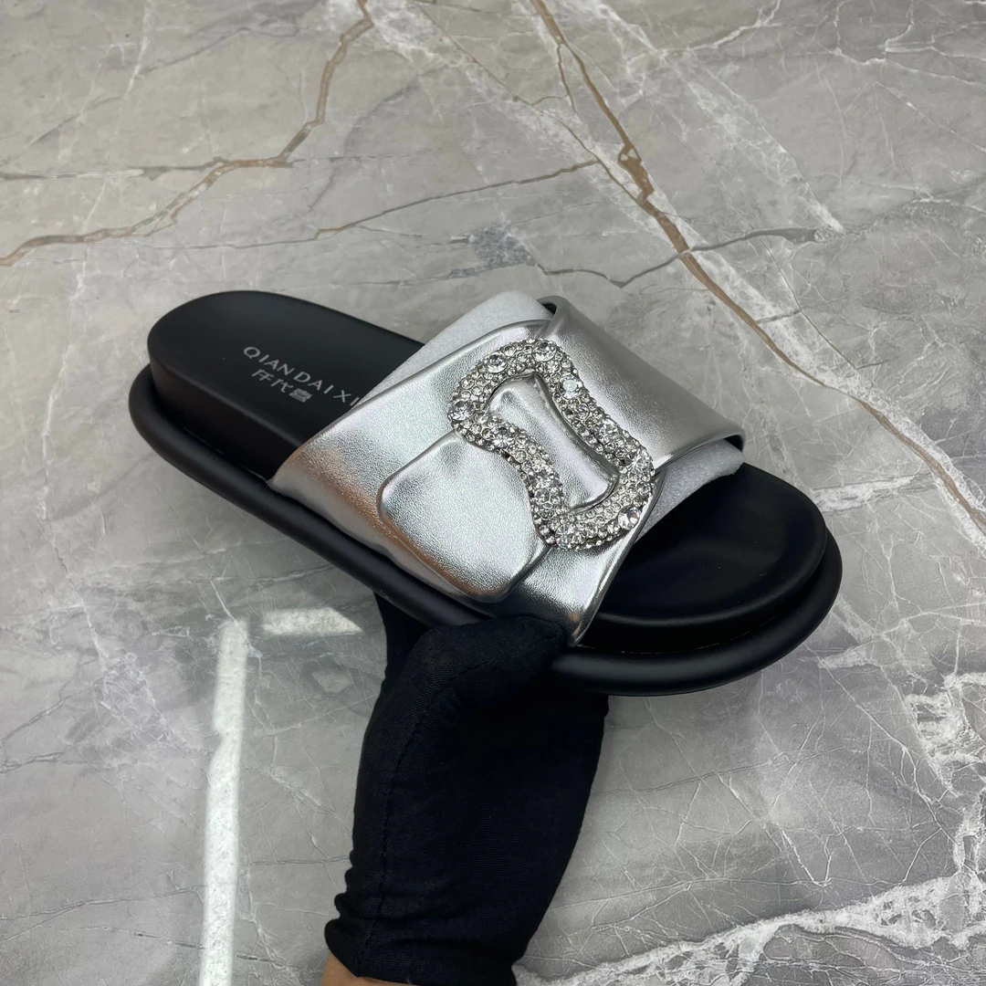 拖鞋女    43117 （孤品）b区38码