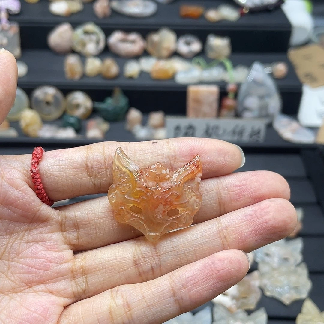 ****未镶嵌颈饰玛瑙/玉髓