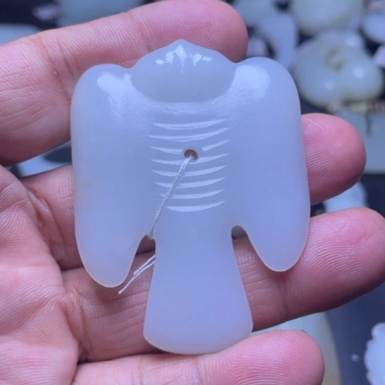 未镶嵌和田玉挂件