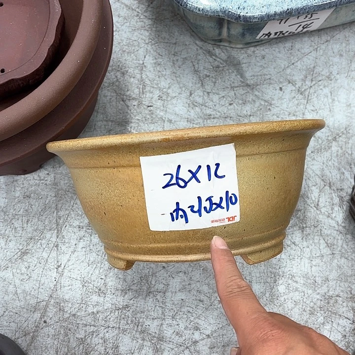 紫砂花盆紫砂的颜色很好看