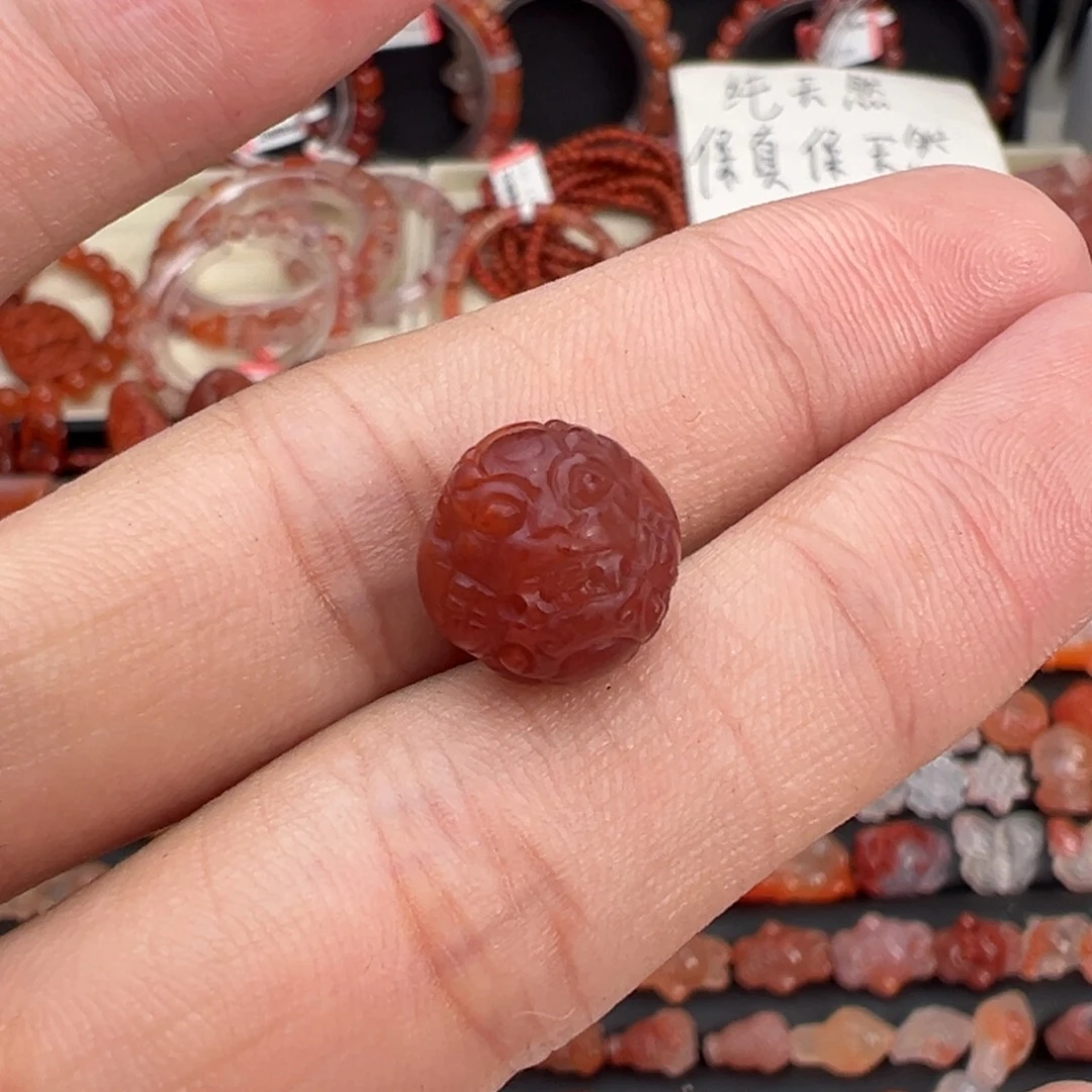 南红玛瑙未镶嵌颈饰雕刻兽珠