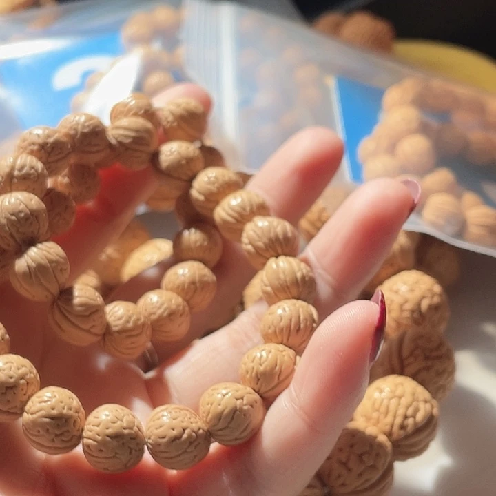 B***n吊坠桃核桃核手串野生15